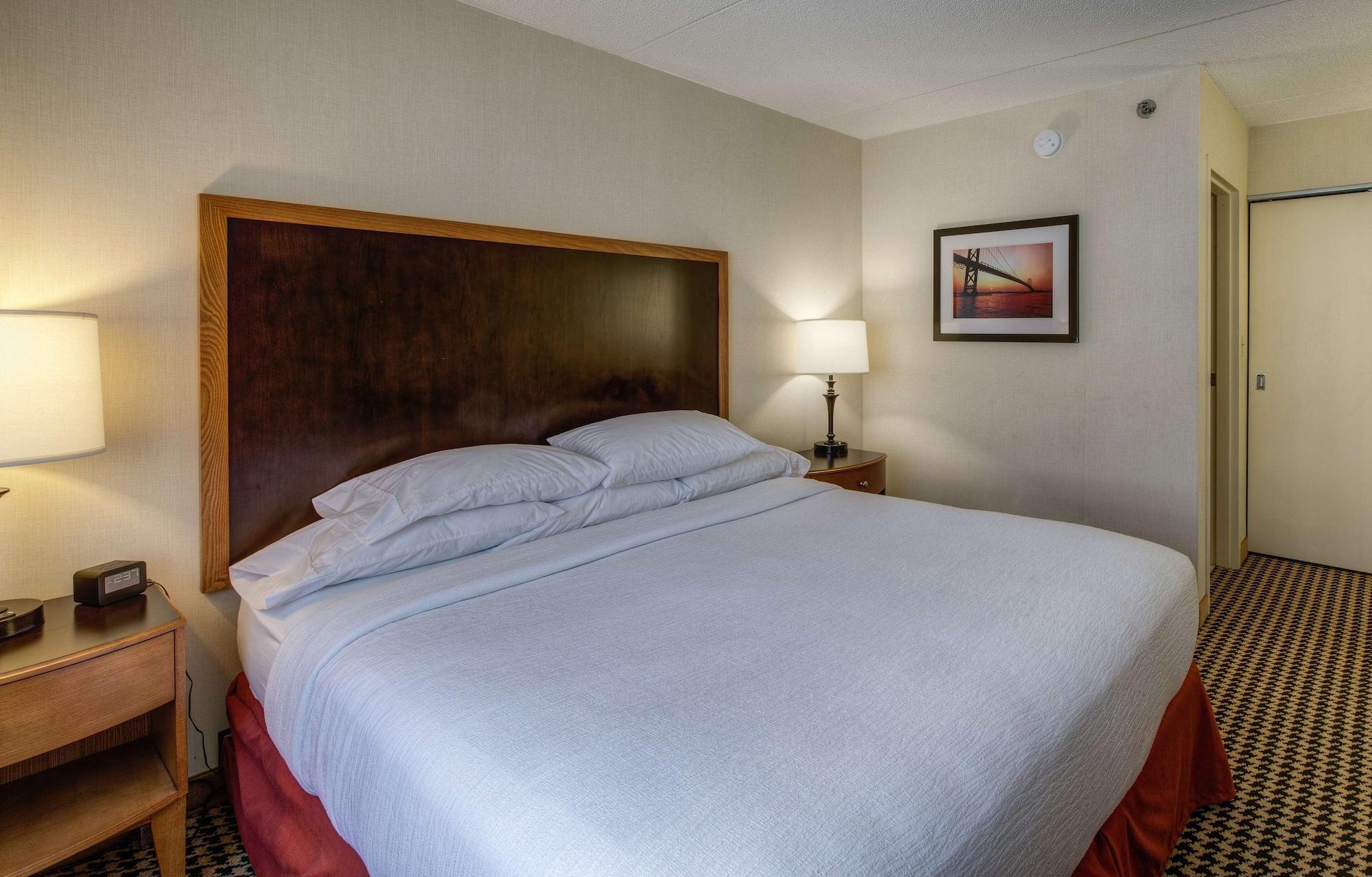 Embassy Suites By Hilton Detroit Metro Airport Romulus Exterior photo