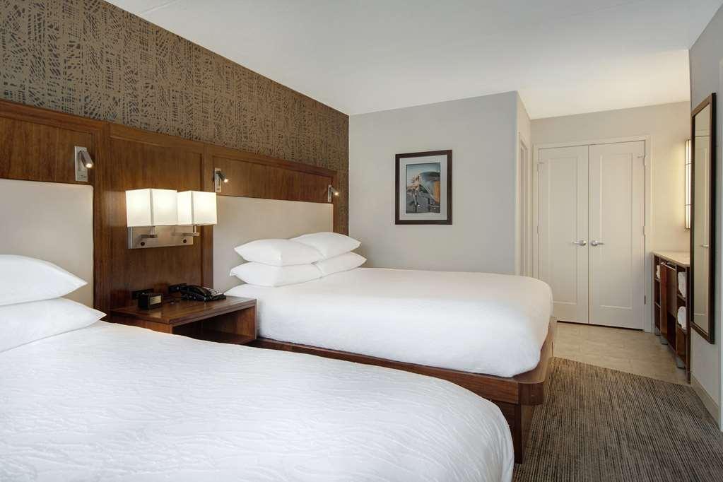 Embassy Suites By Hilton Detroit Metro Airport Romulus Room photo