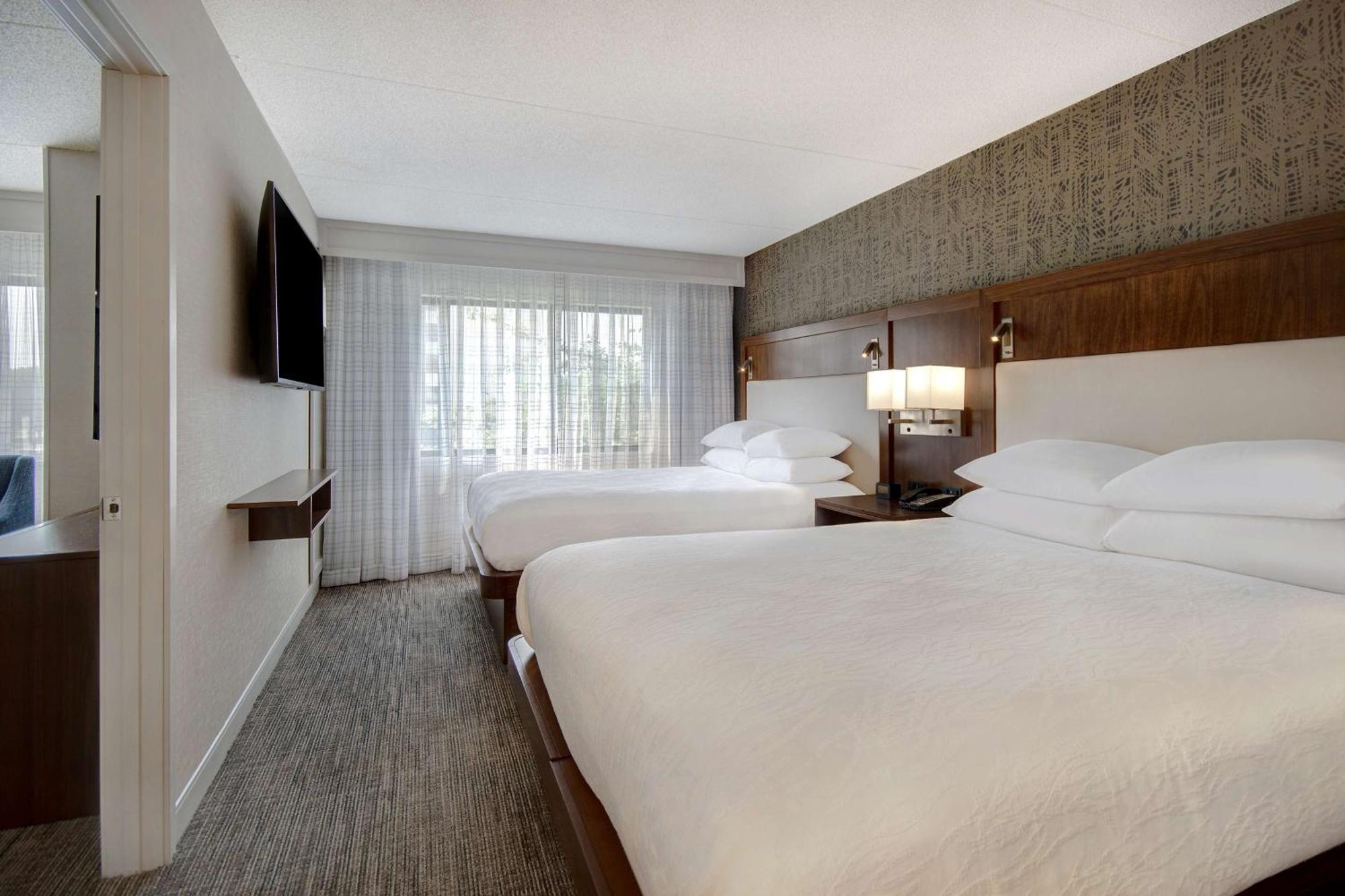 Embassy Suites By Hilton Detroit Metro Airport Romulus Exterior photo