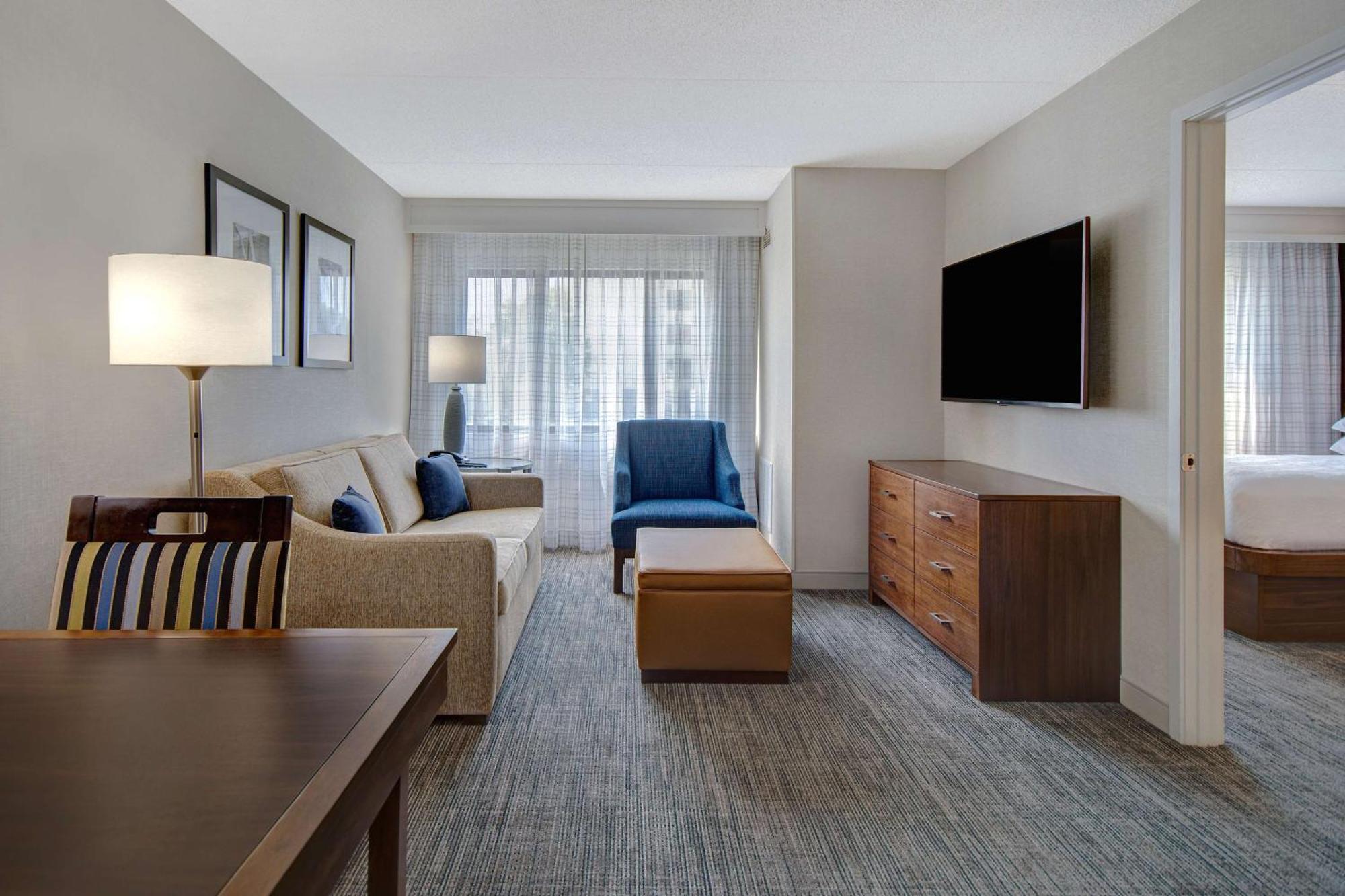 Embassy Suites By Hilton Detroit Metro Airport Romulus Exterior photo