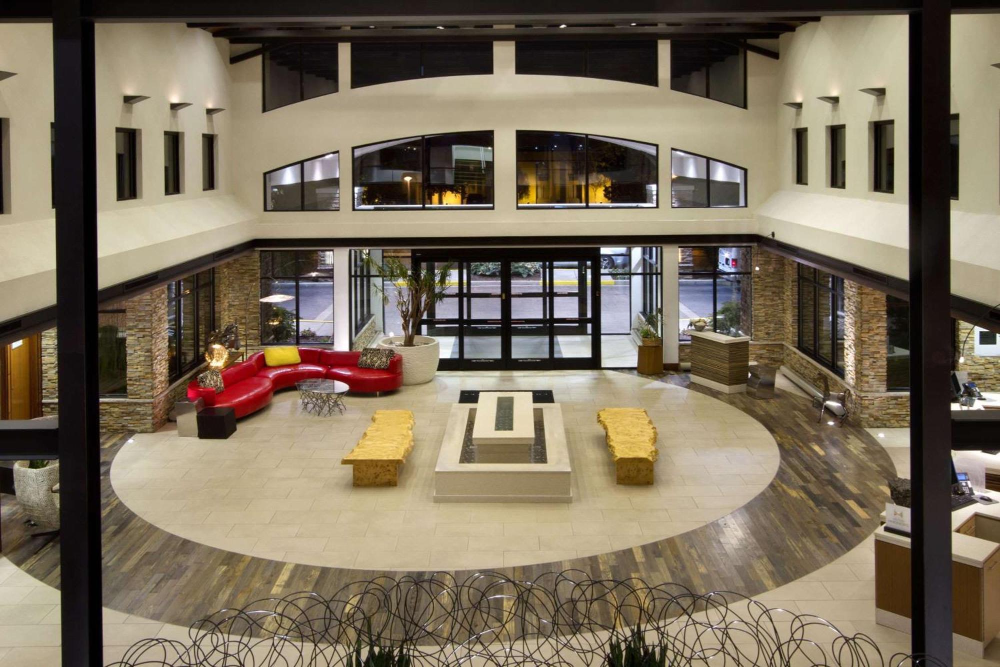 Embassy Suites By Hilton Detroit Metro Airport Romulus Exterior photo