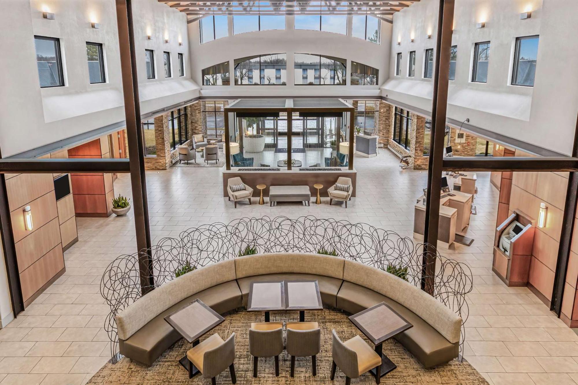 Embassy Suites By Hilton Detroit Metro Airport Romulus Exterior photo